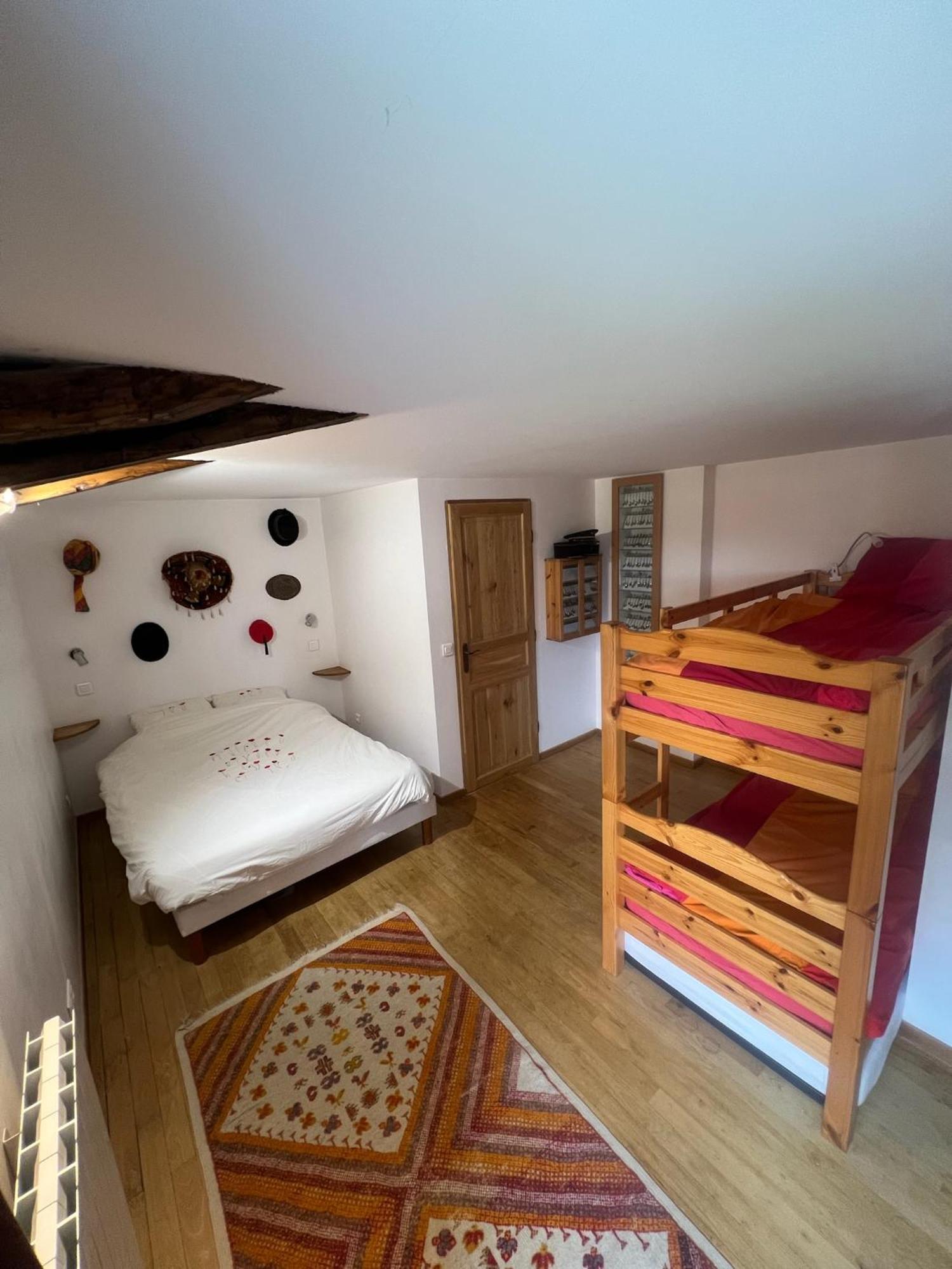 Les Garennes Hotel Saint-Uze Kültér fotó