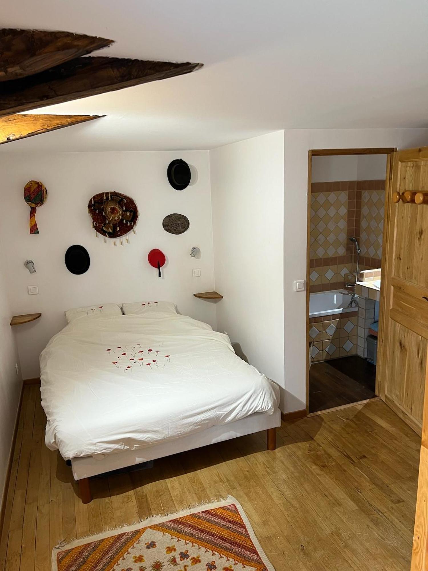 Les Garennes Hotel Saint-Uze Kültér fotó