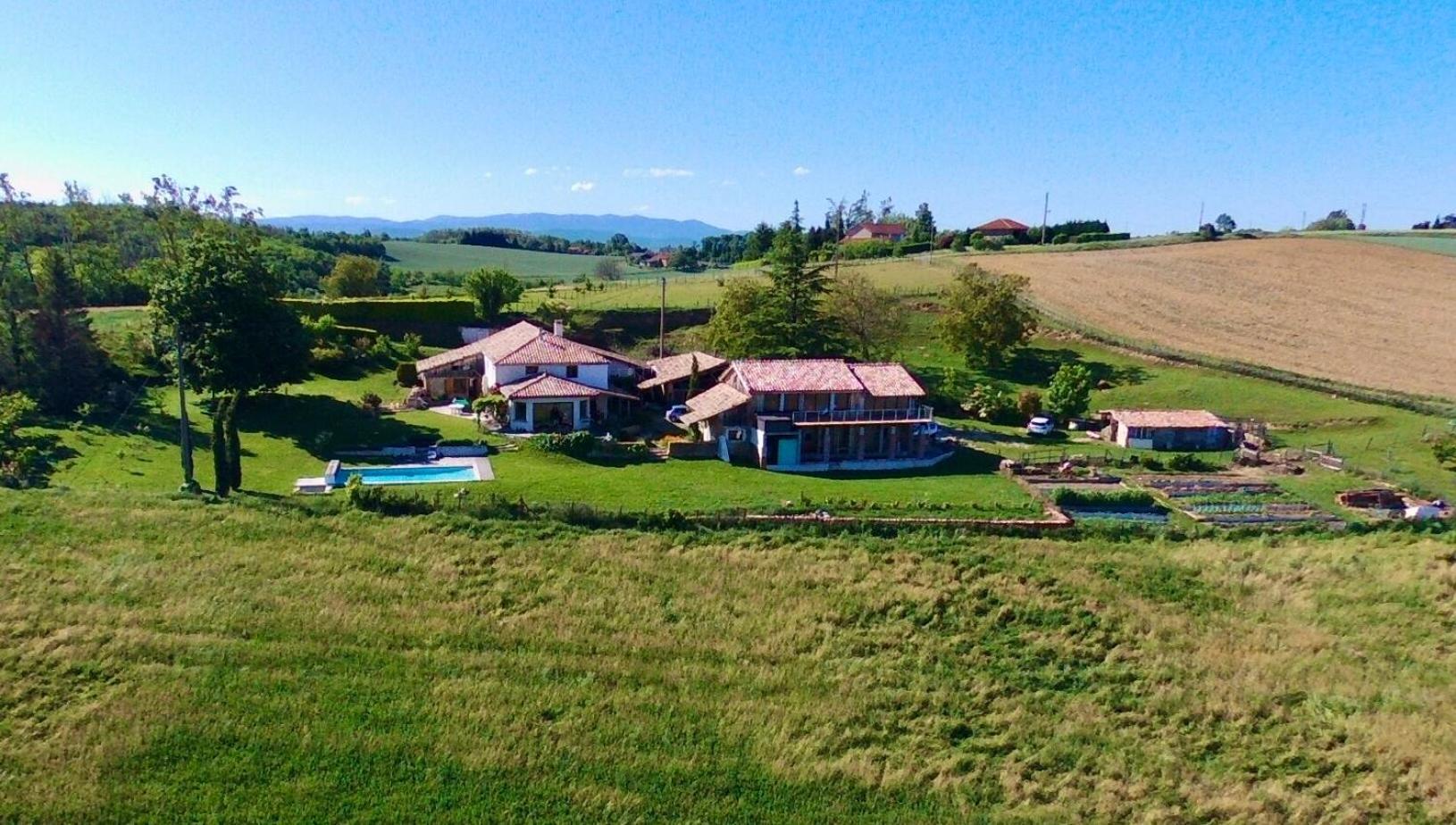 Les Garennes Hotel Saint-Uze Kültér fotó